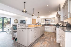 Photo 6- click for photo gallery